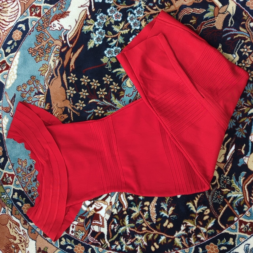 ♥️ Red Bodycon Dress - Picture 4 of 9